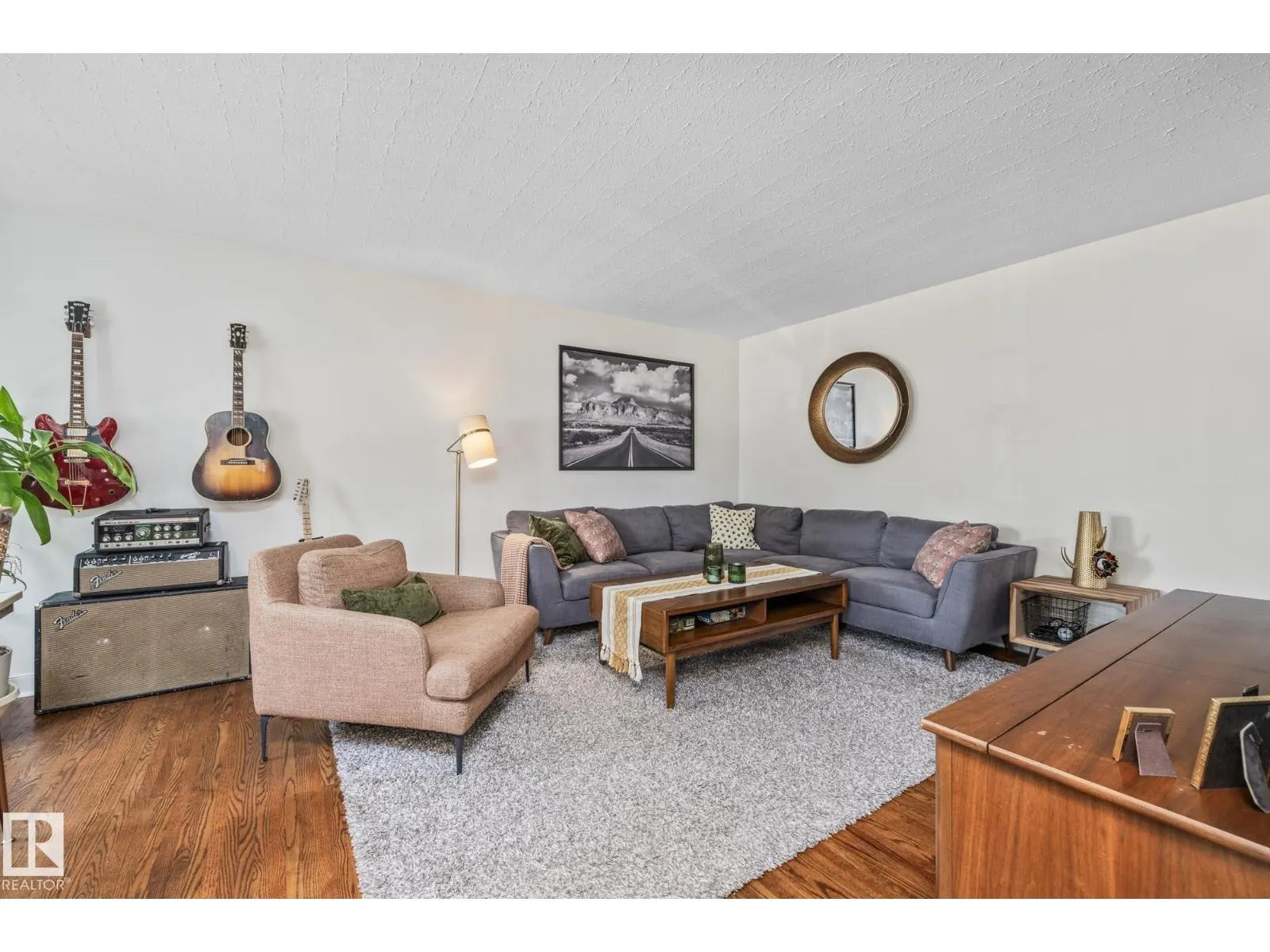 13515 124 ST NW