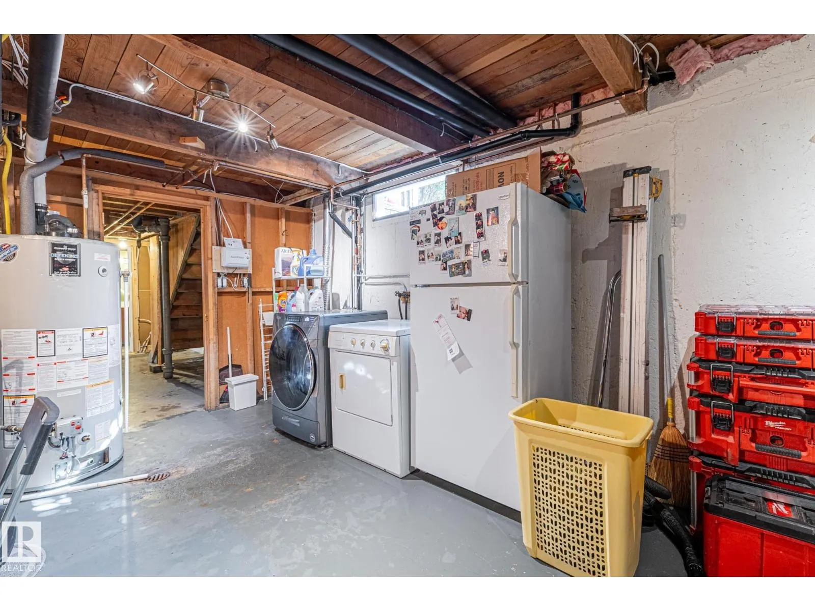 13515 124 ST NW