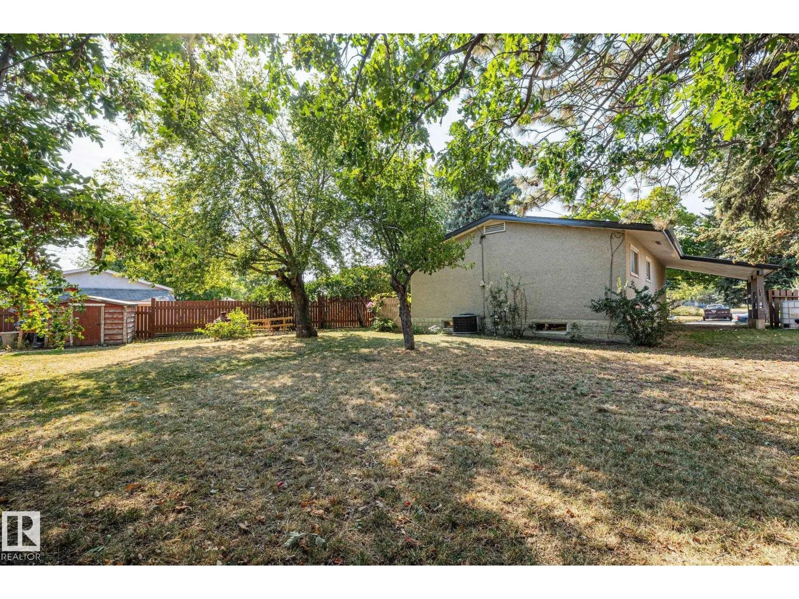 13515 124 ST NW