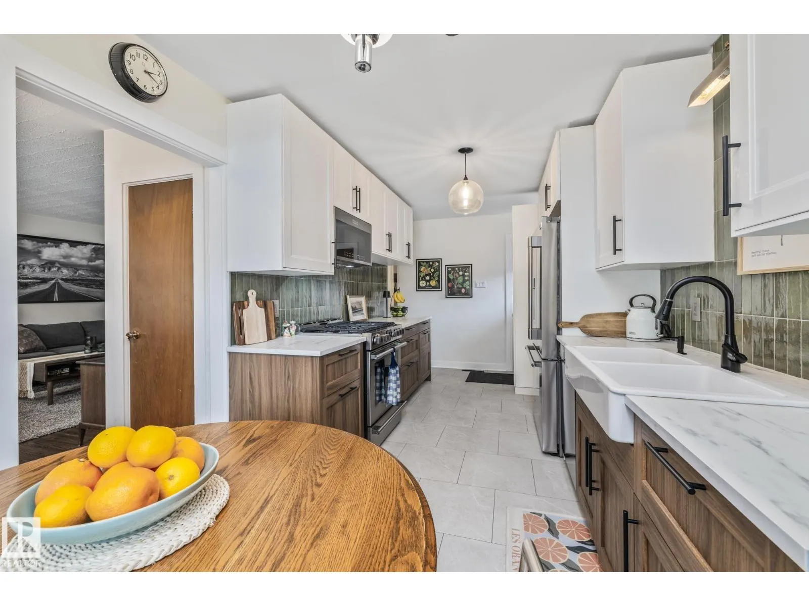 13515 124 ST NW