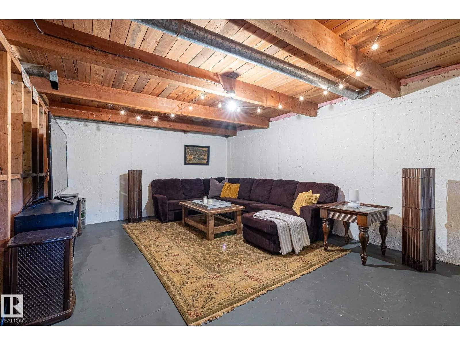 13515 124 ST NW