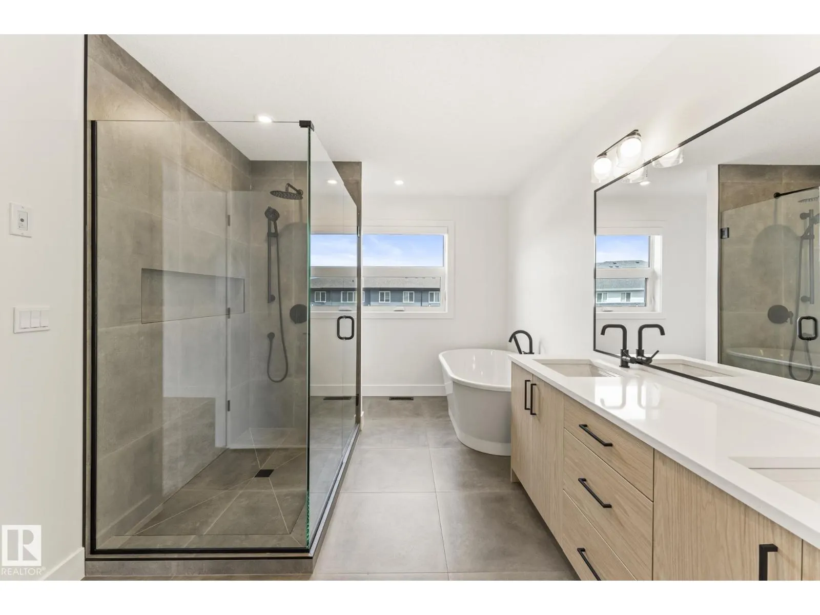 101 Newbury Ci