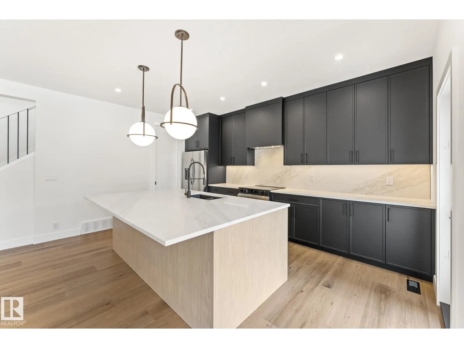 101 Newbury Ci