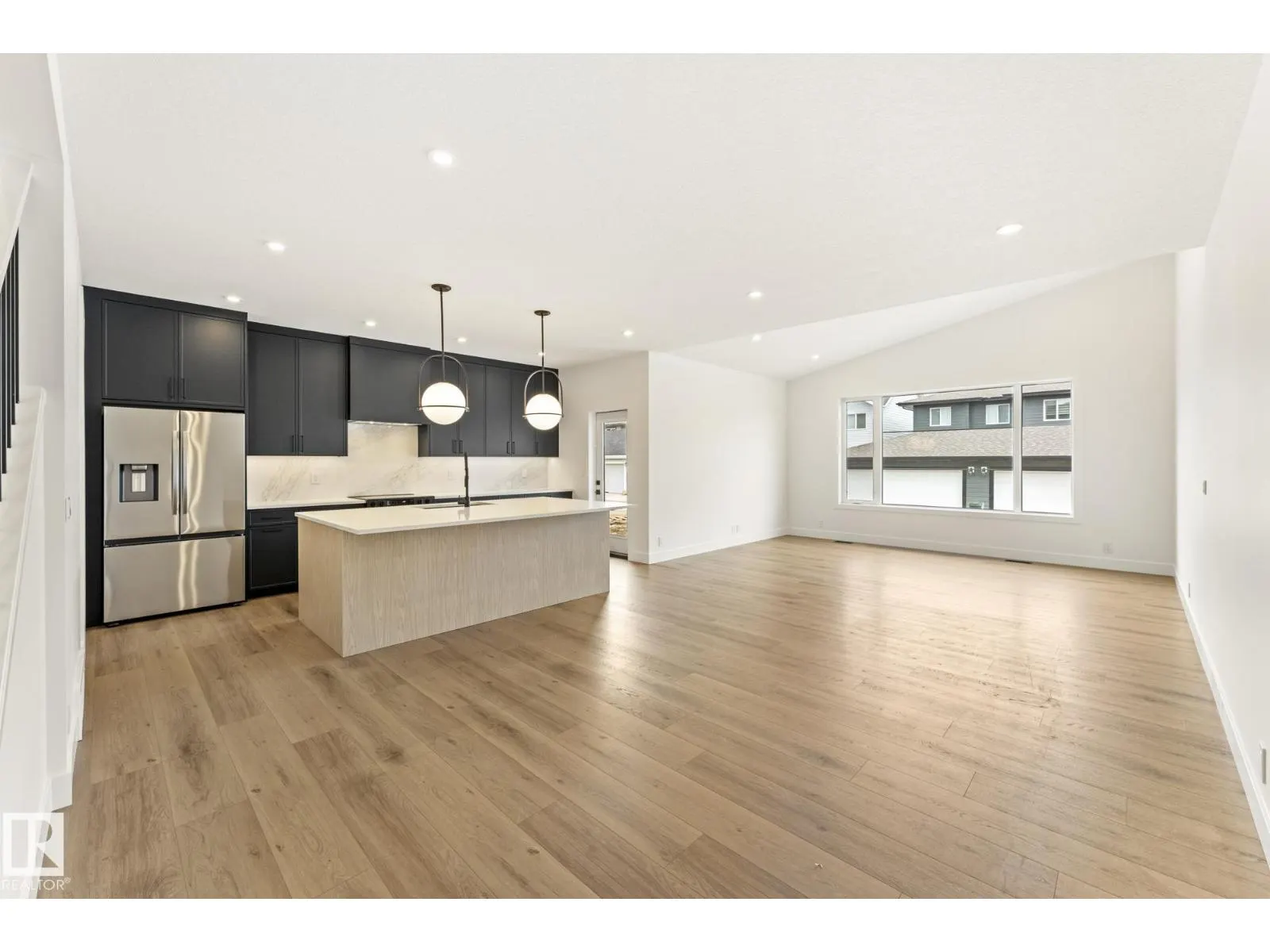 101 Newbury Ci