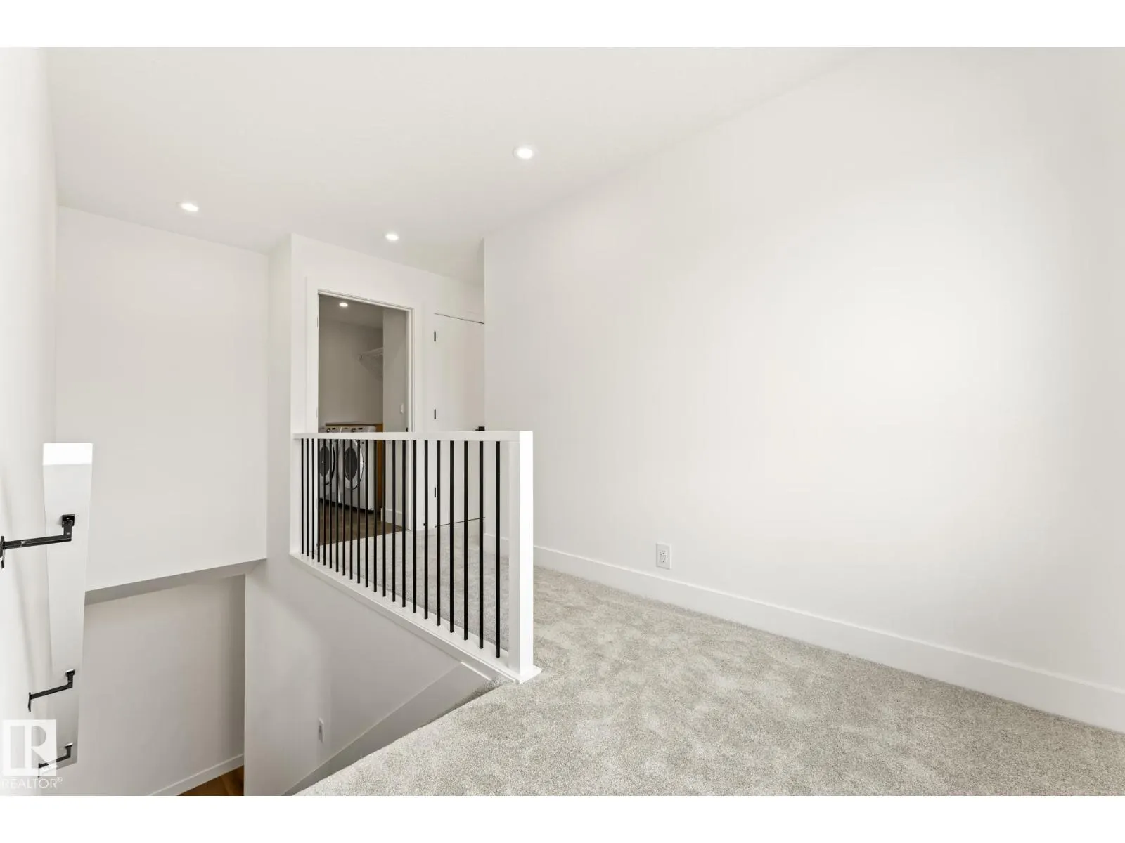 101 Newbury Ci