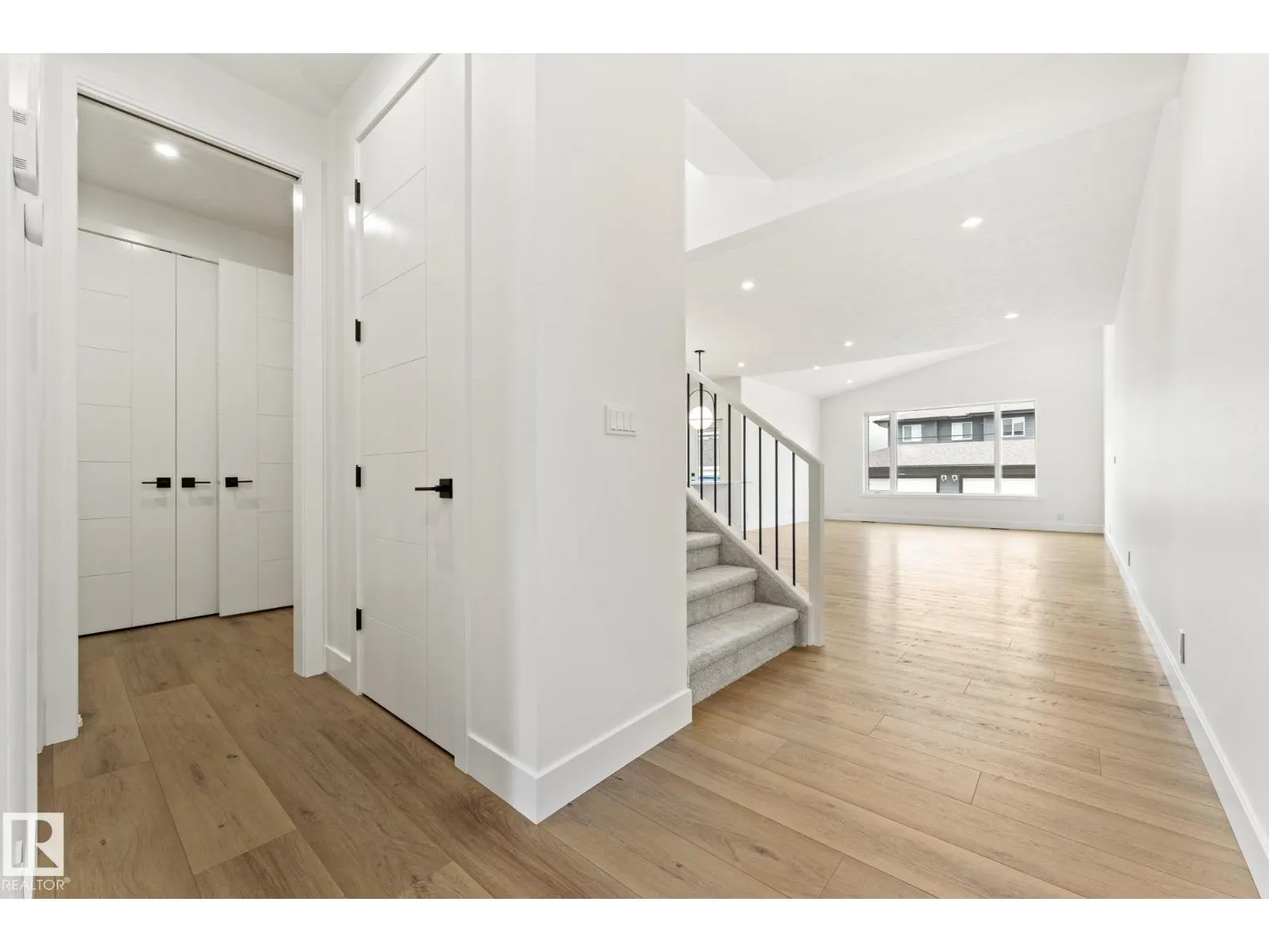101 Newbury Ci
