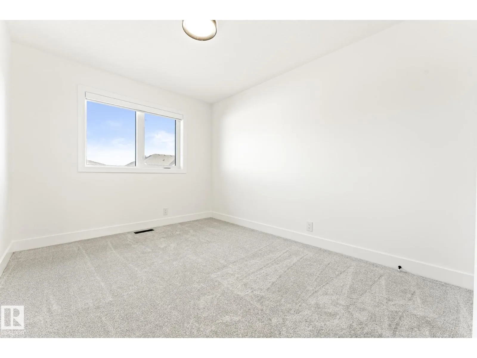 103 Newbury Ci