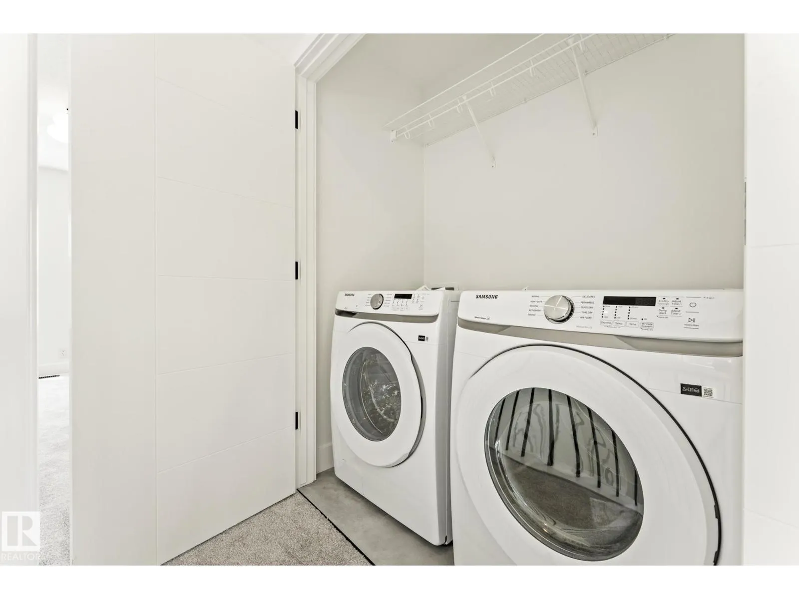 103 Newbury Ci