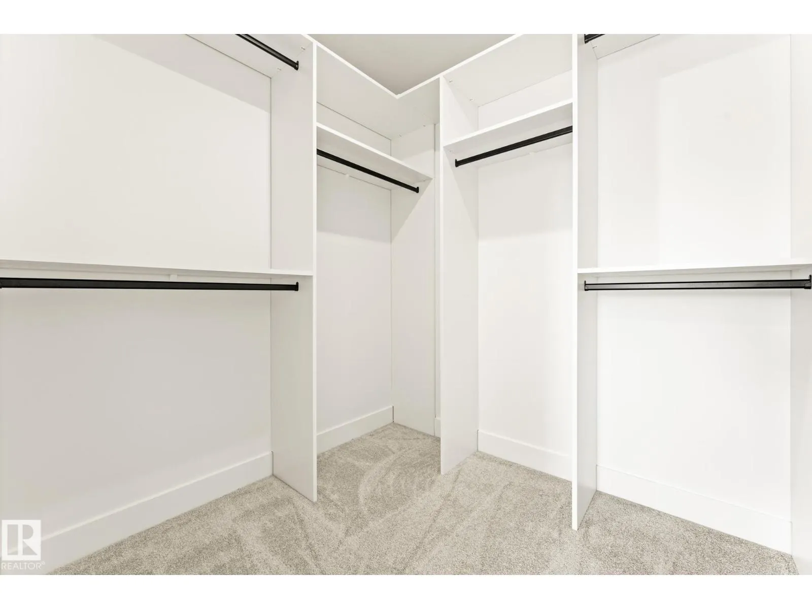 103 Newbury Ci