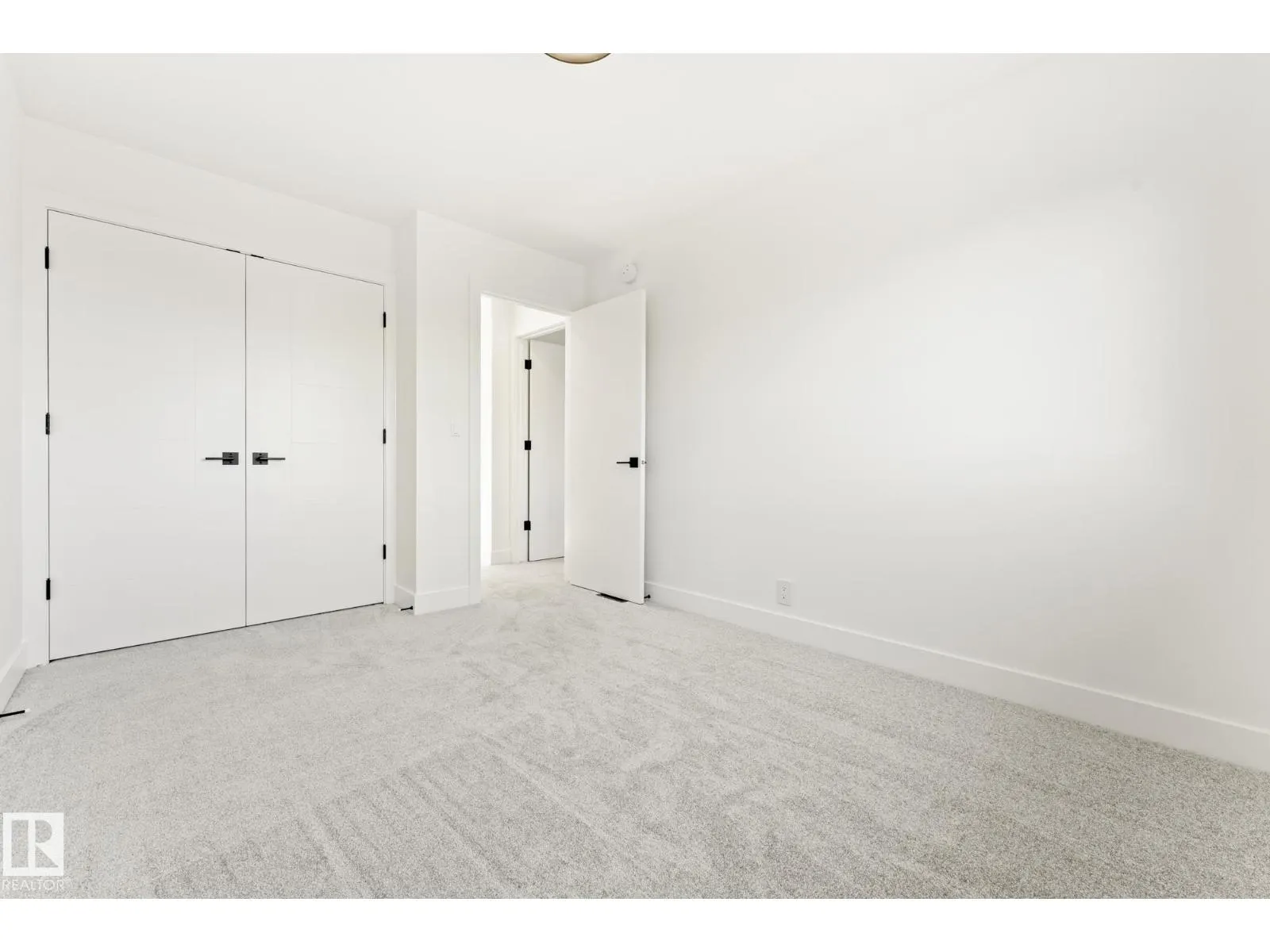 103 Newbury Ci