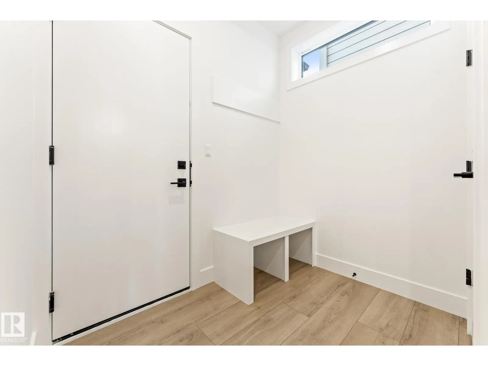 103 Newbury Ci