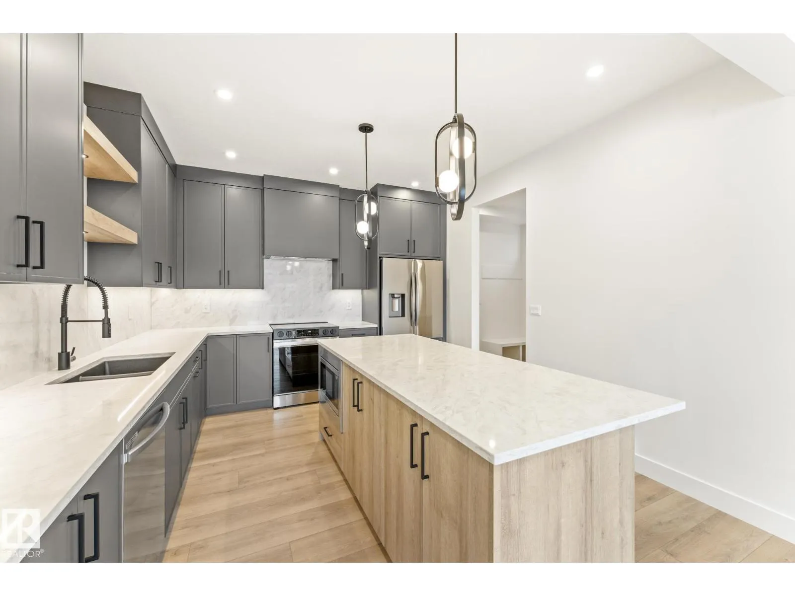 103 Newbury Ci
