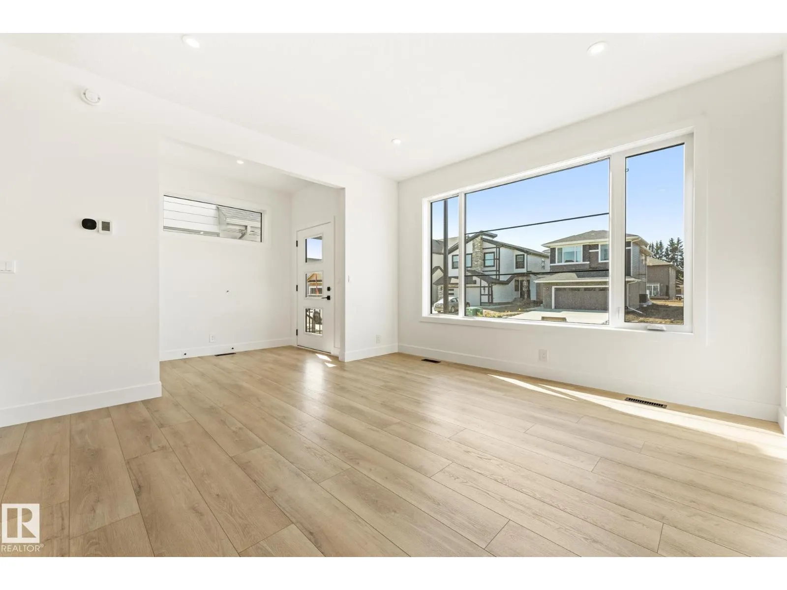 103 Newbury Ci