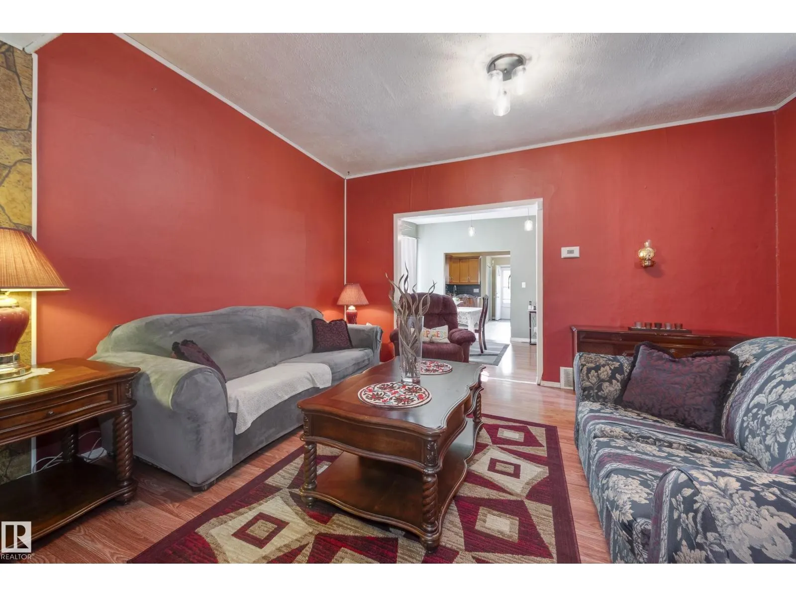 12126 39 ST NW
