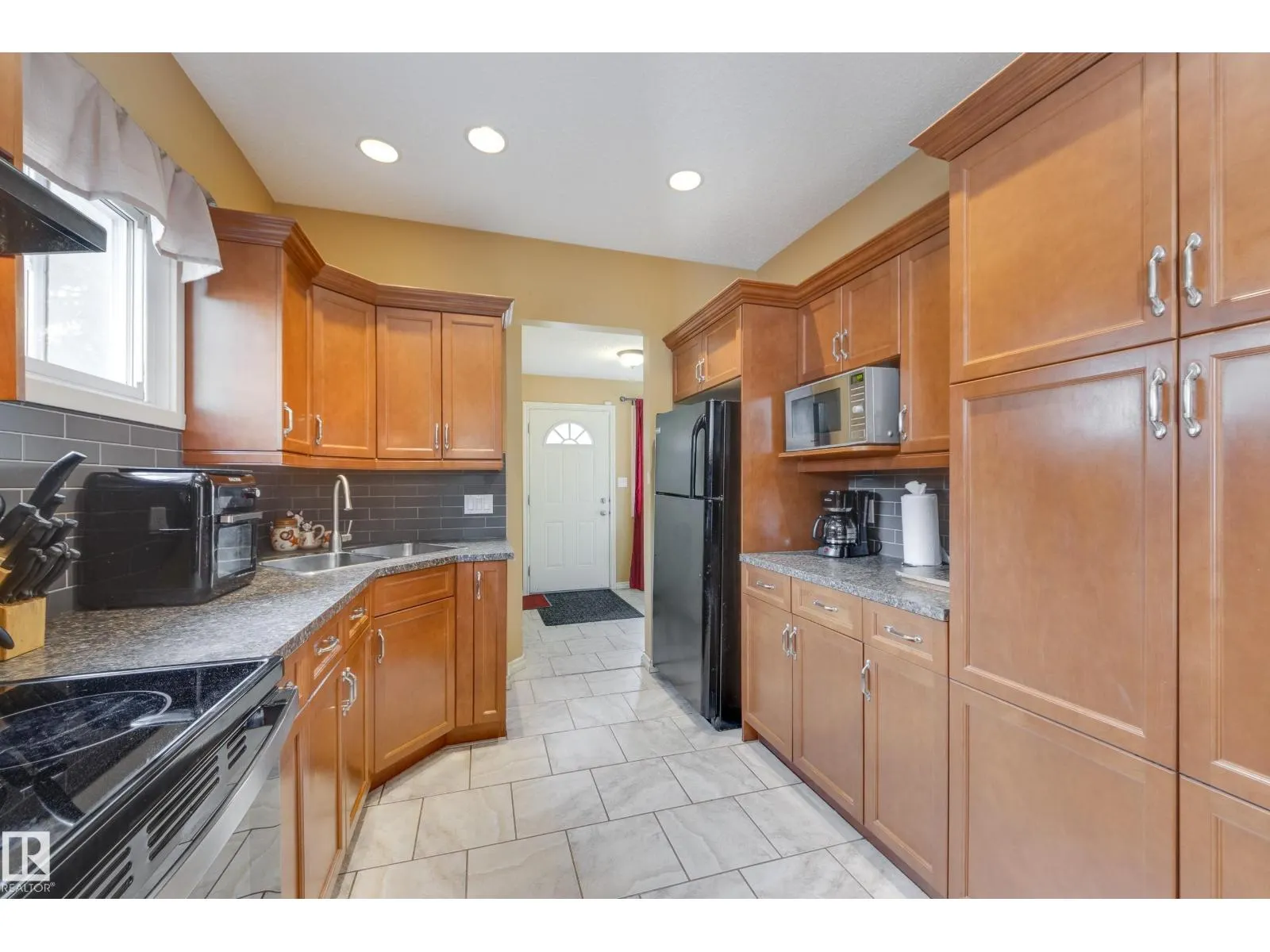 12126 39 ST NW