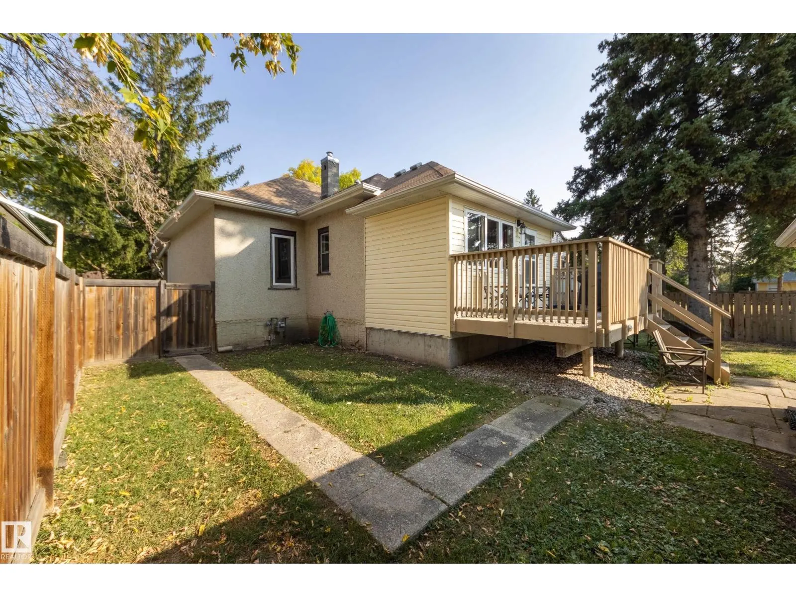 12126 39 ST NW