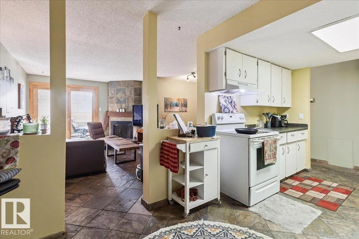 #306 10335 118 ST NW NW