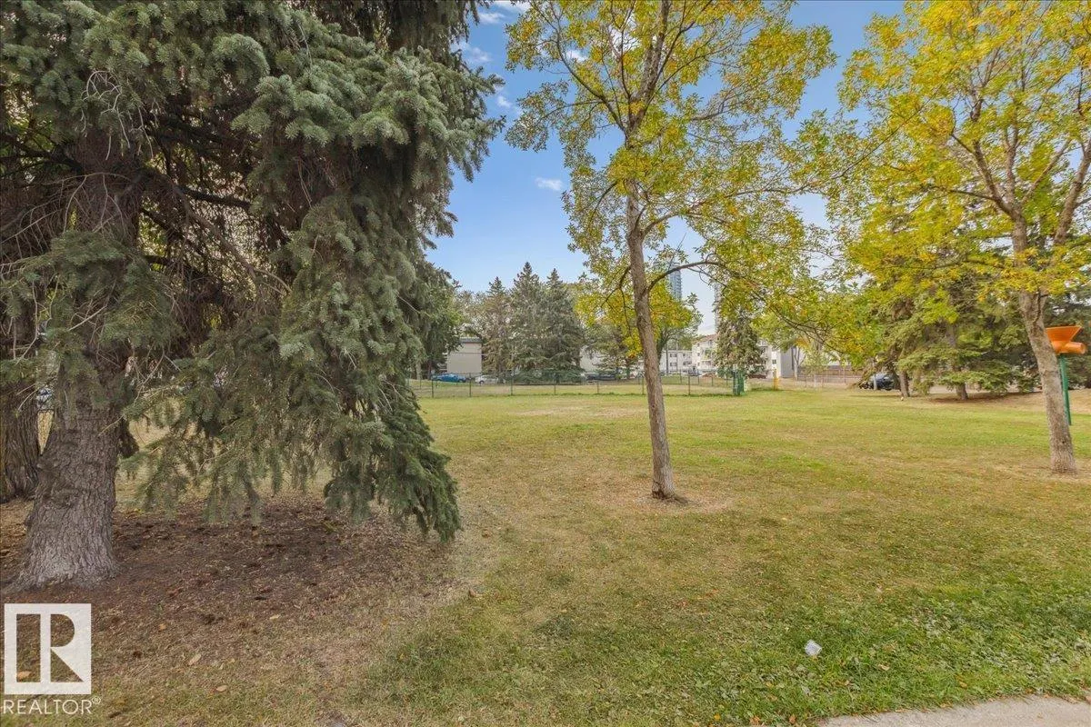 #306 10335 118 ST NW NW