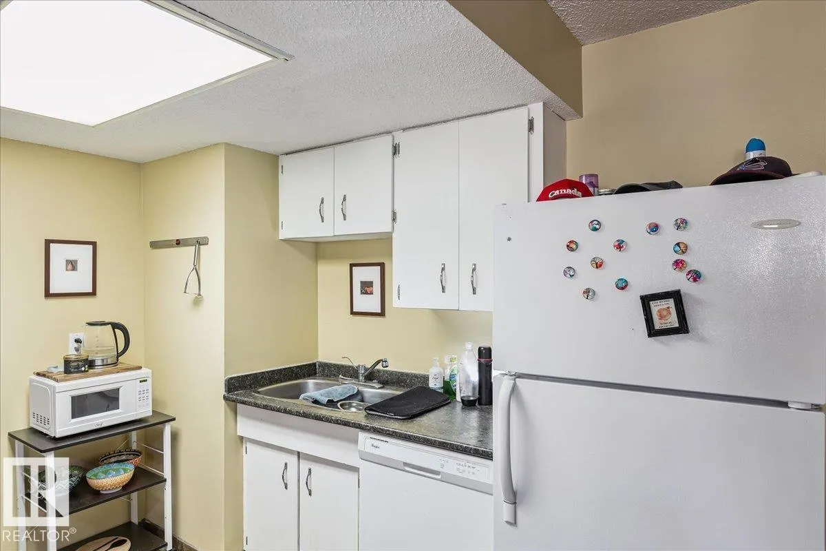 #306 10335 118 ST NW NW