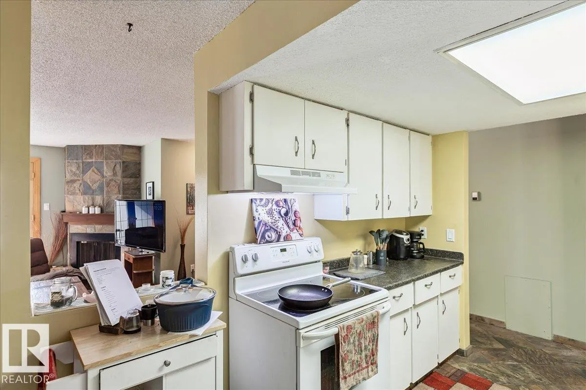 #306 10335 118 ST NW NW