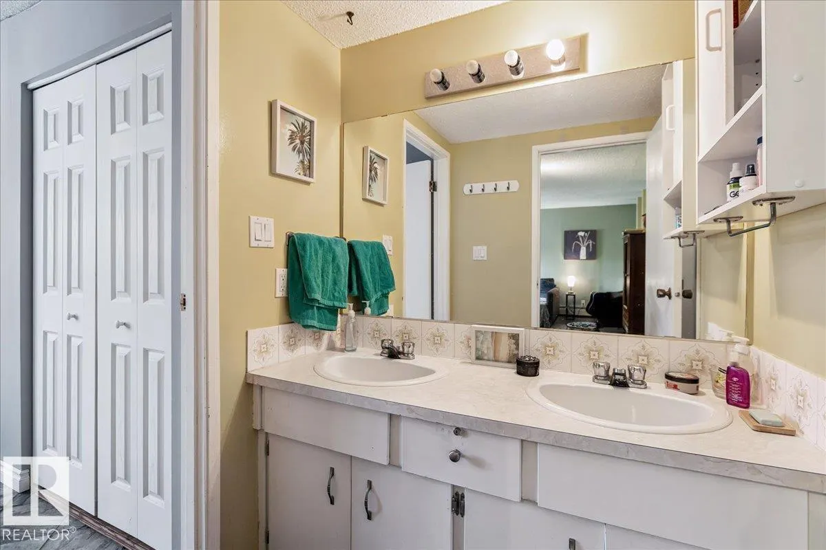 #306 10335 118 ST NW NW