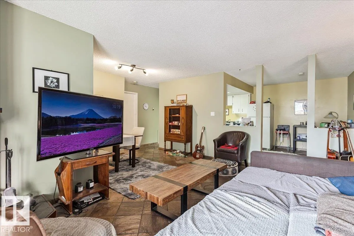 #306 10335 118 ST NW NW