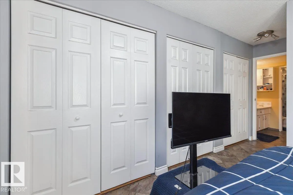 #306 10335 118 ST NW NW