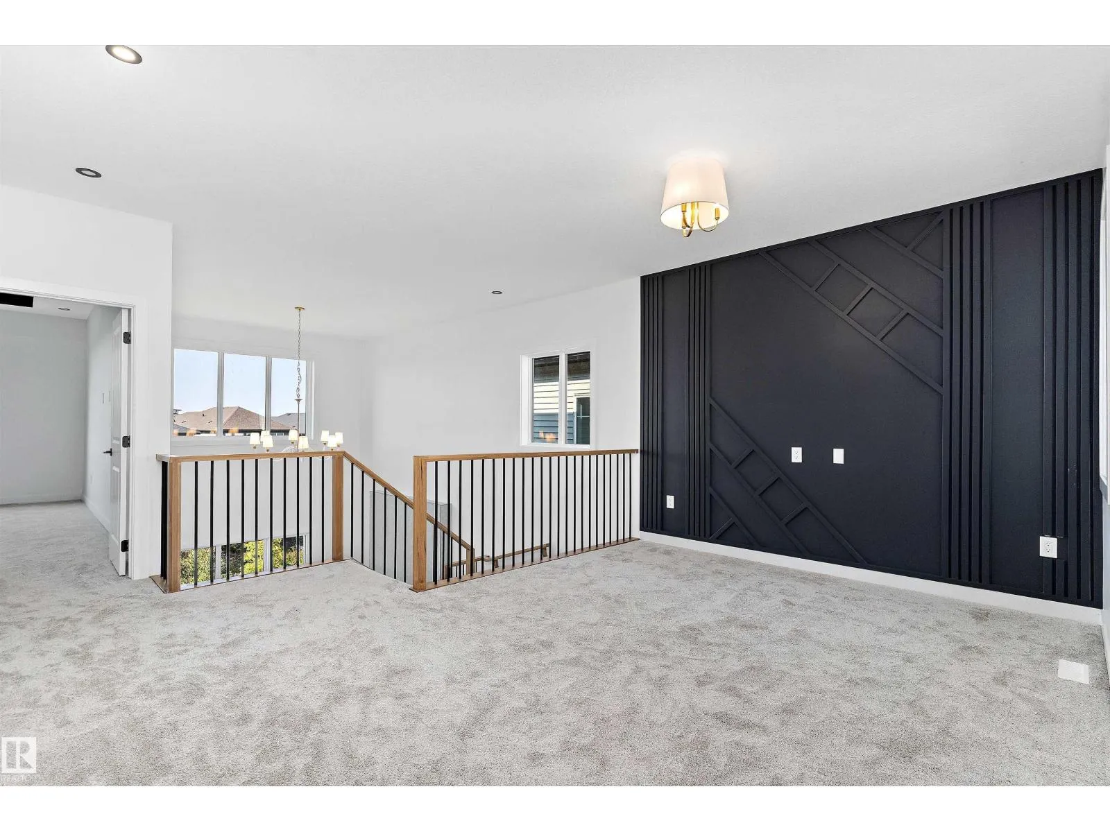 81 Meadowgrove LN
