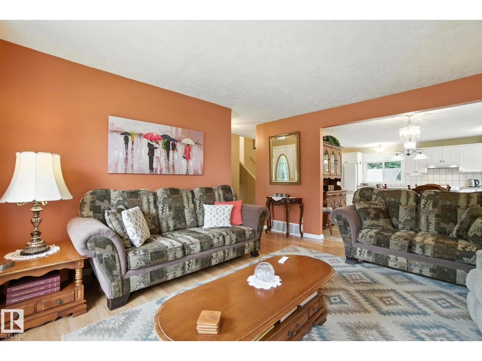 2 LAYDON DR