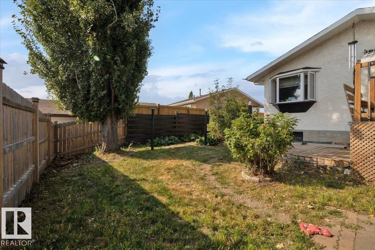 23 Lunnon DR