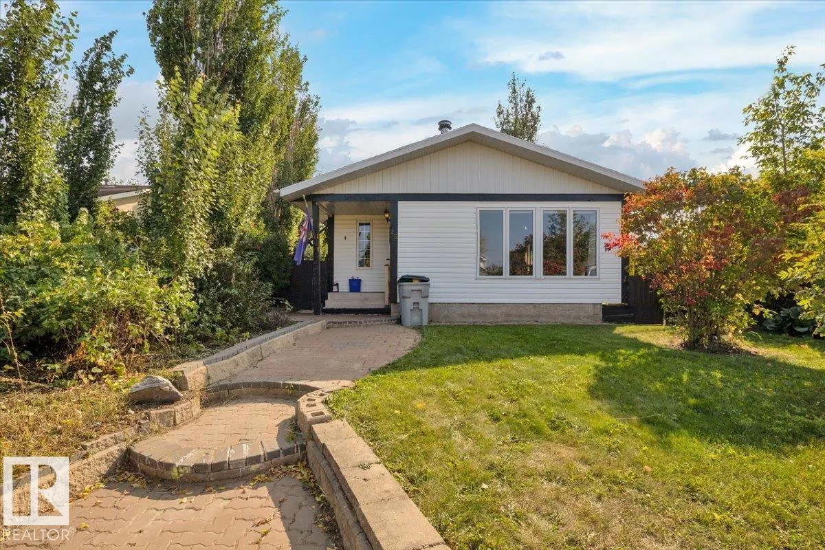 23 Lunnon DR