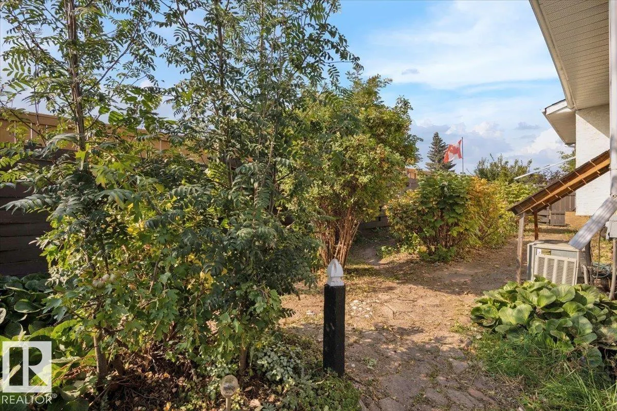 23 Lunnon DR