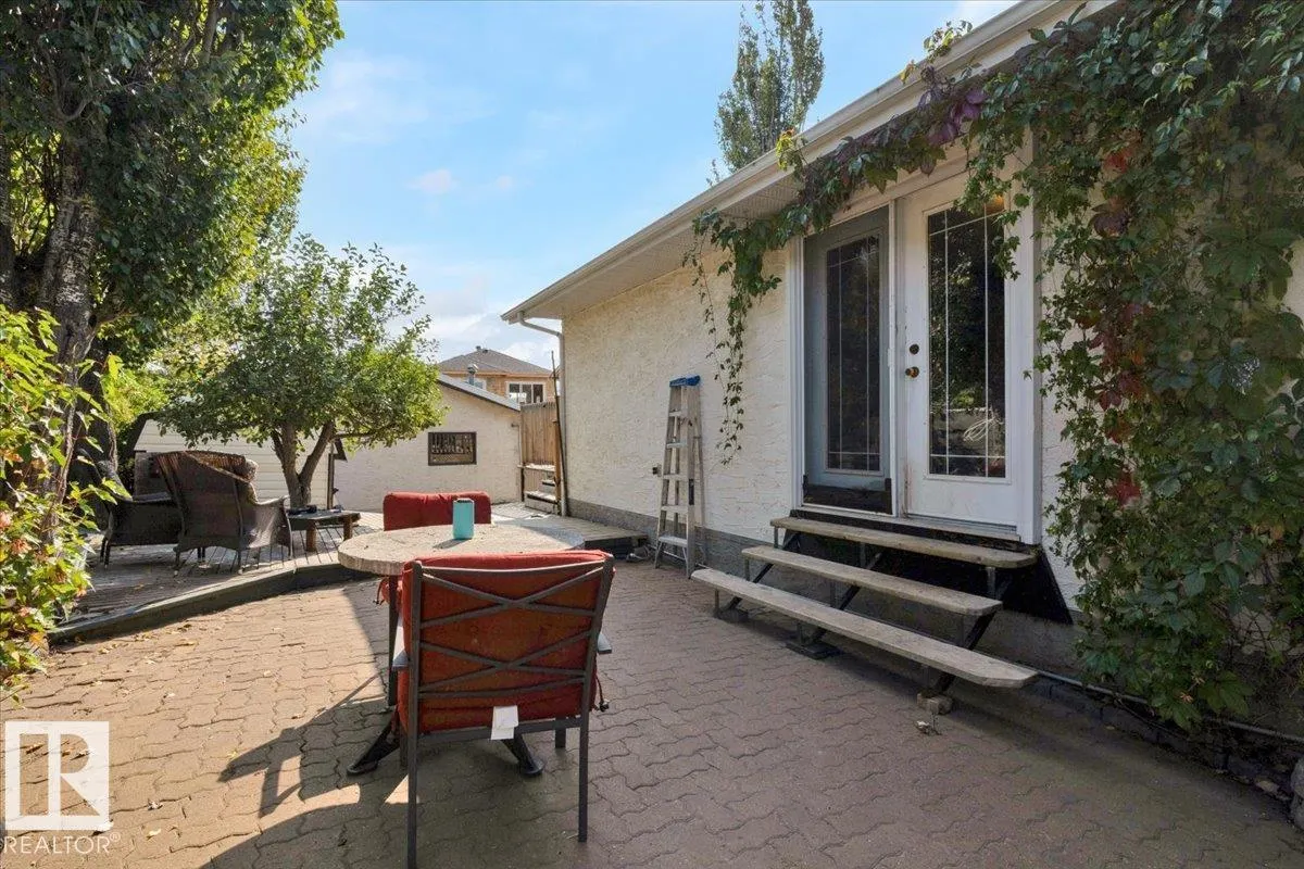 23 Lunnon DR