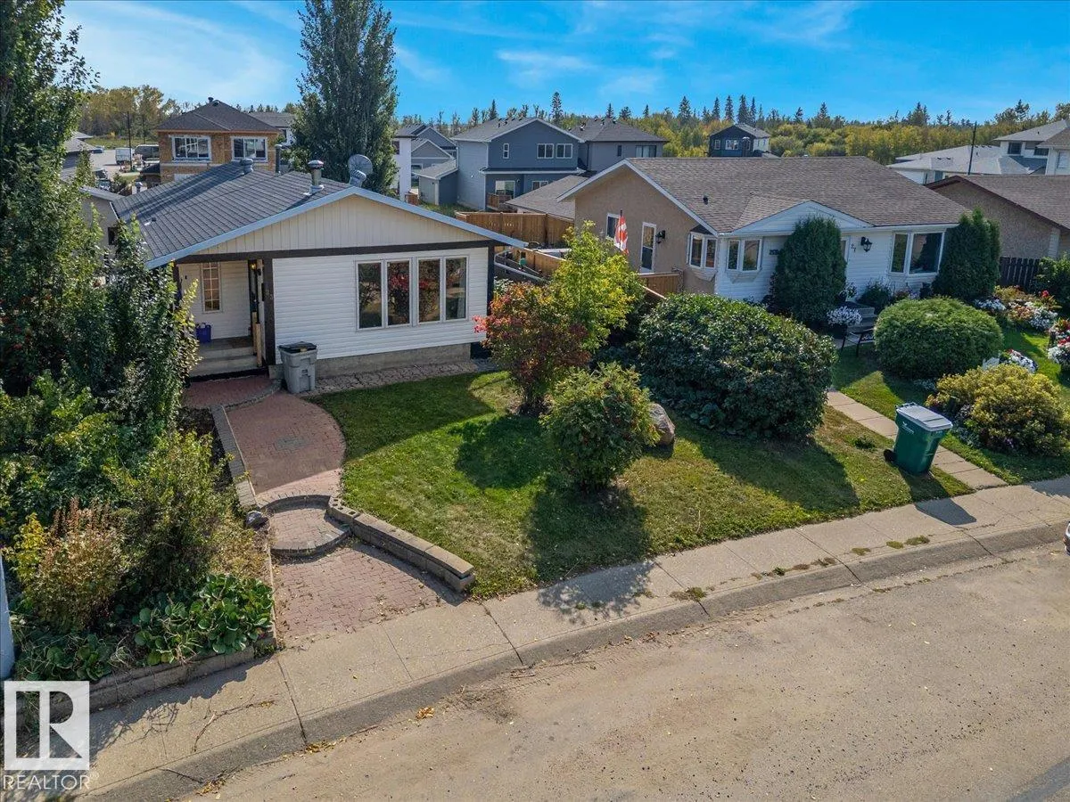 23 Lunnon DR