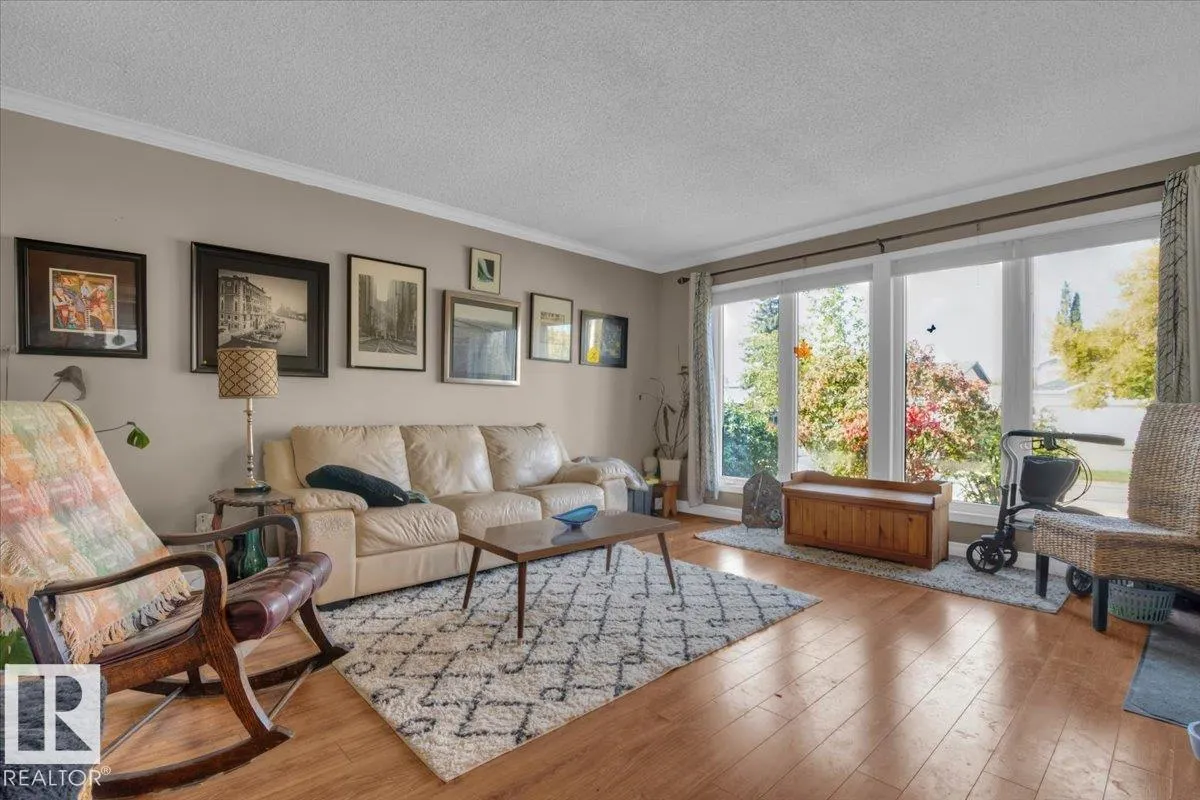 23 Lunnon DR