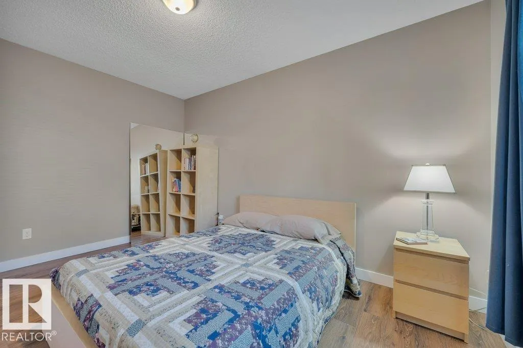 99 Meadowview DR