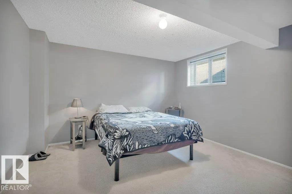 99 Meadowview DR