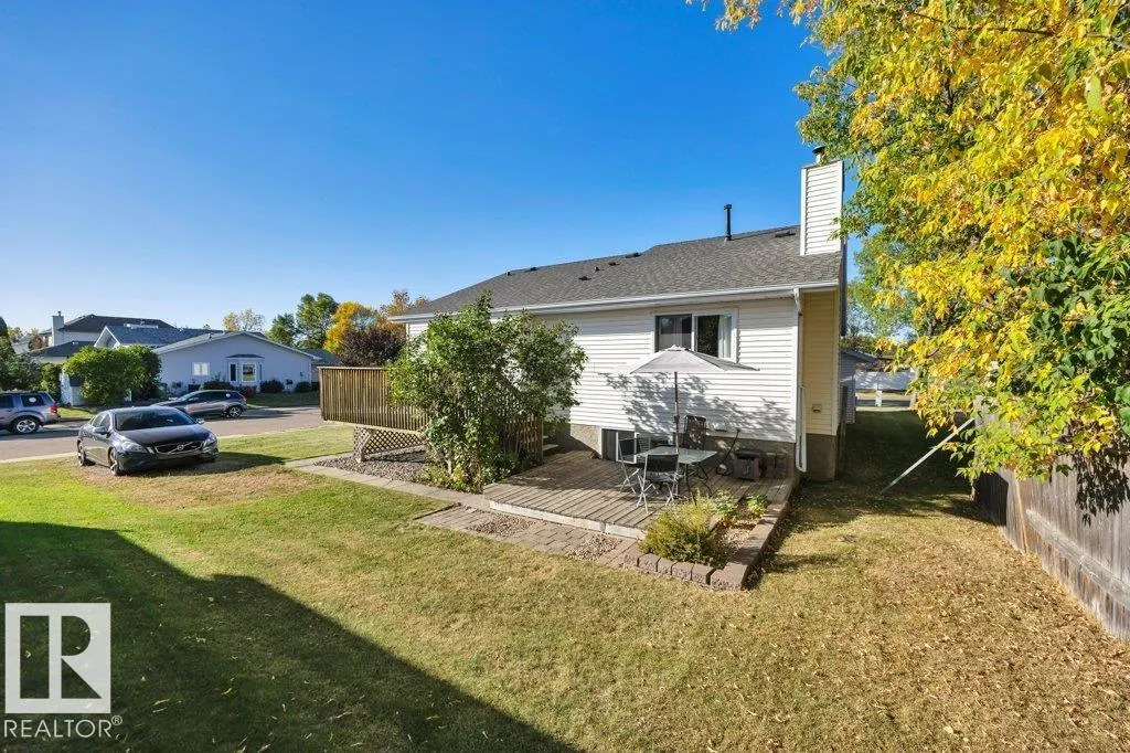 99 Meadowview DR