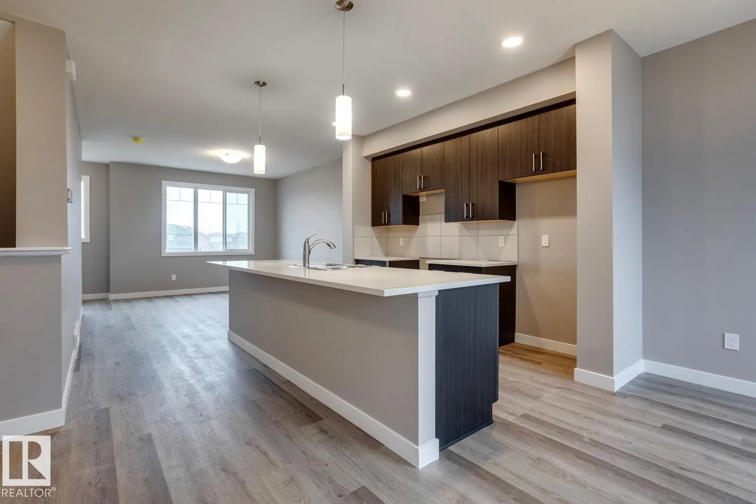 #76 13139 205 ST NW