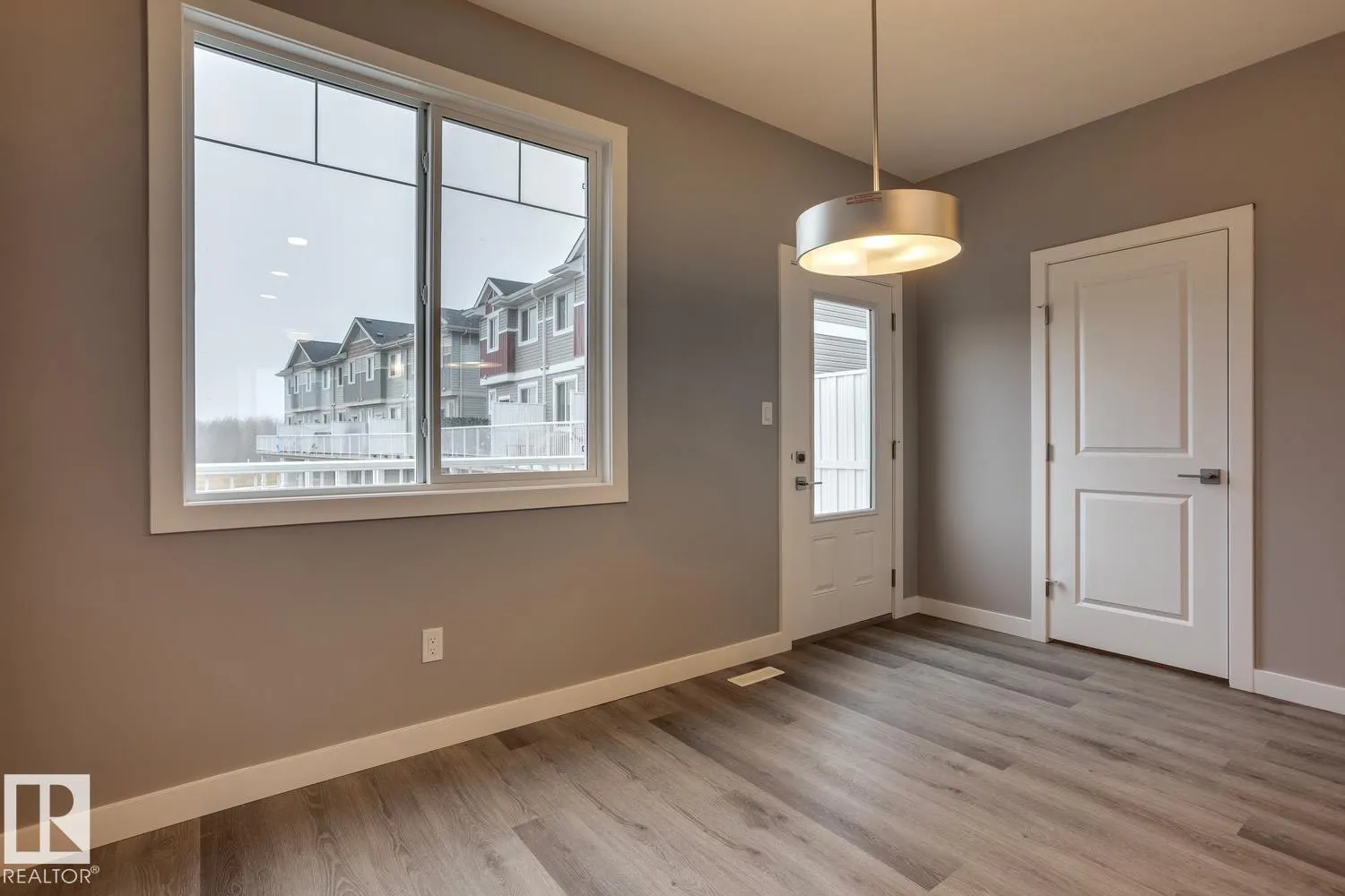 #76 13139 205 ST NW