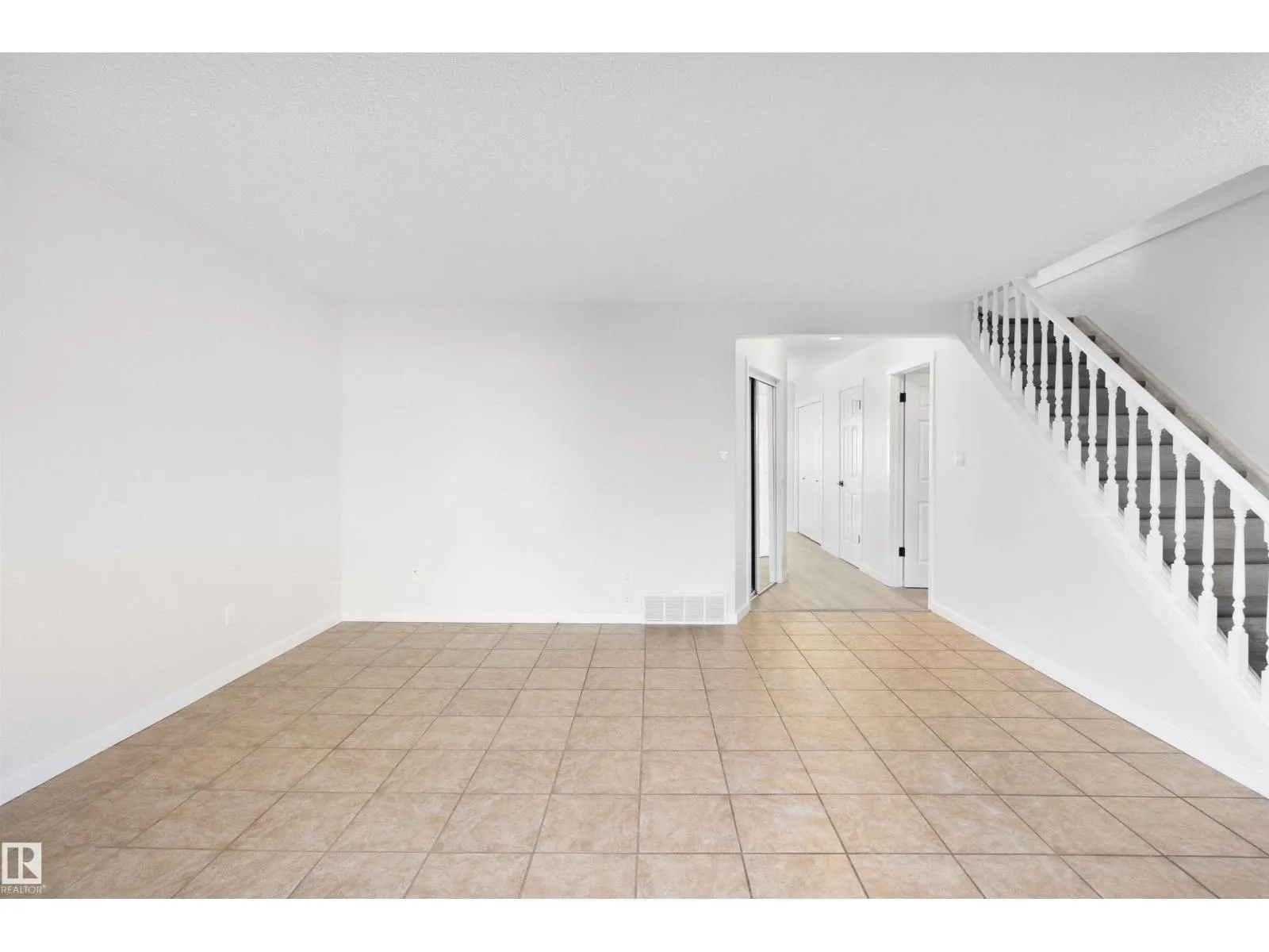 #12 10 CRANBERRY DR