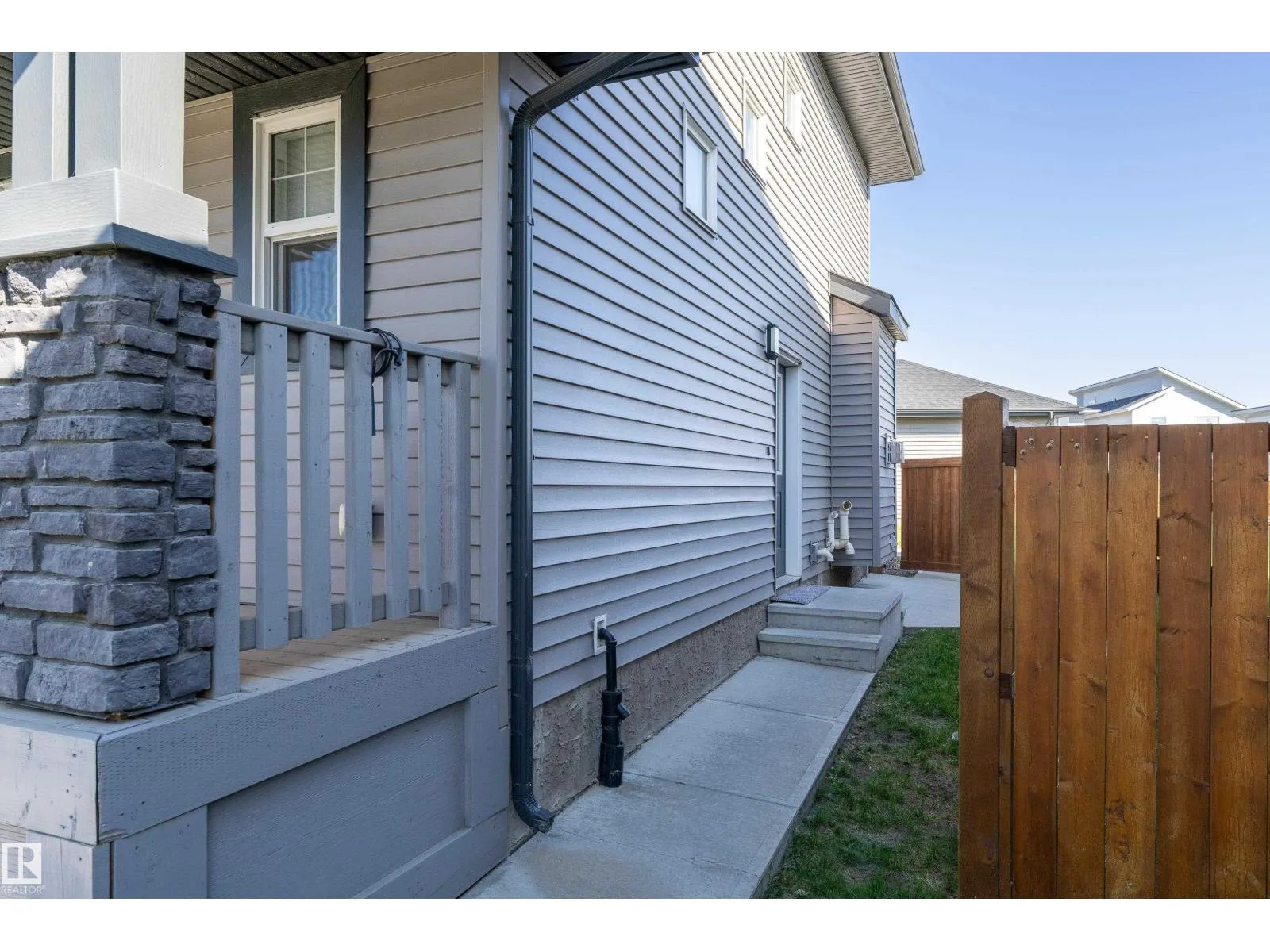 7210 CARDINAL WY SW