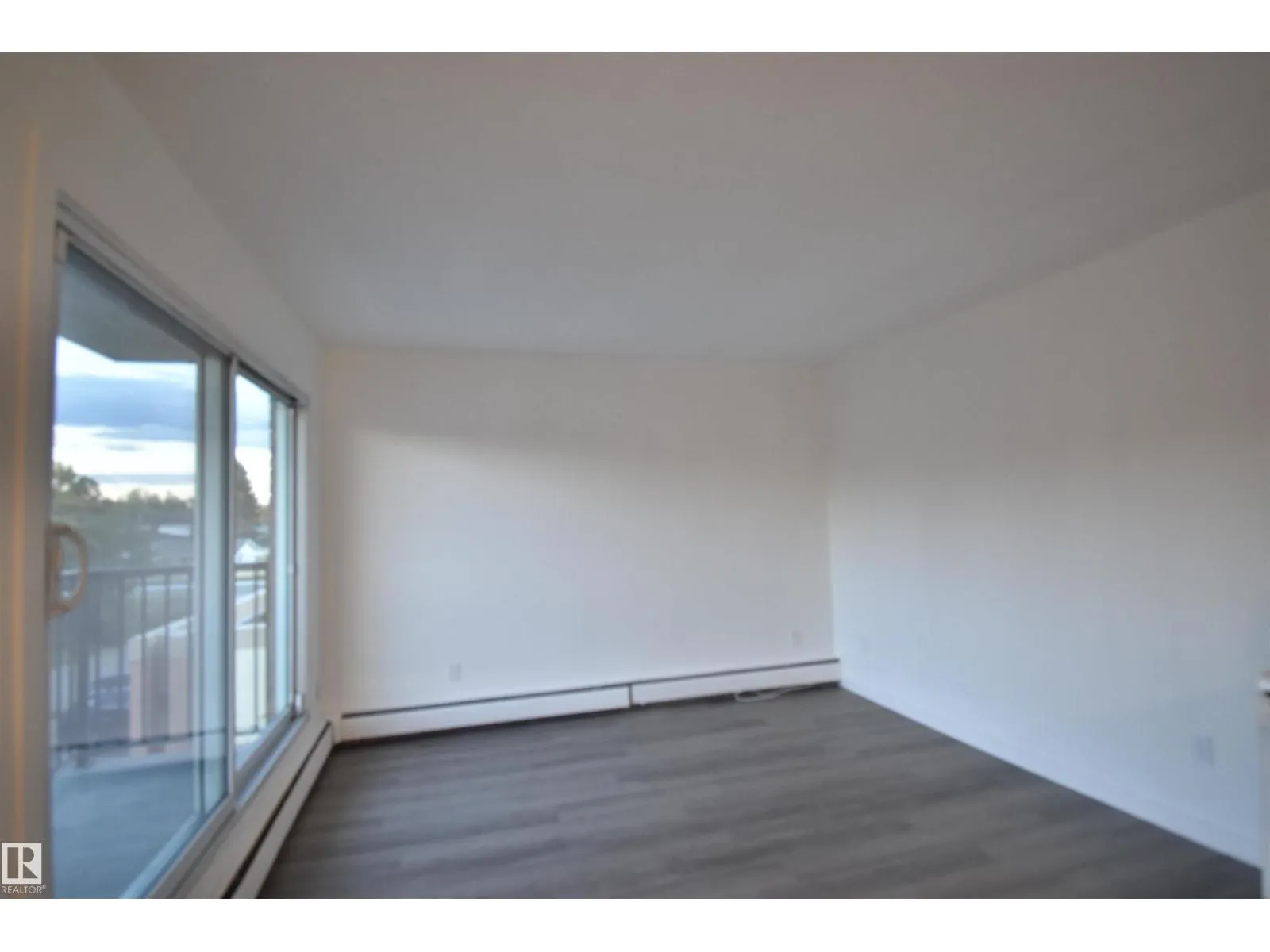 #303 12921 127 ST NW