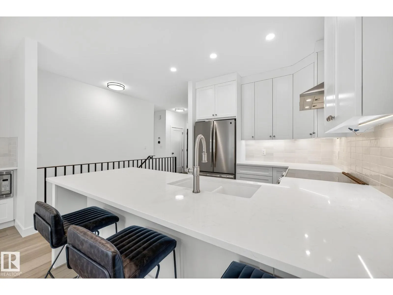112 HERON POINT CL
