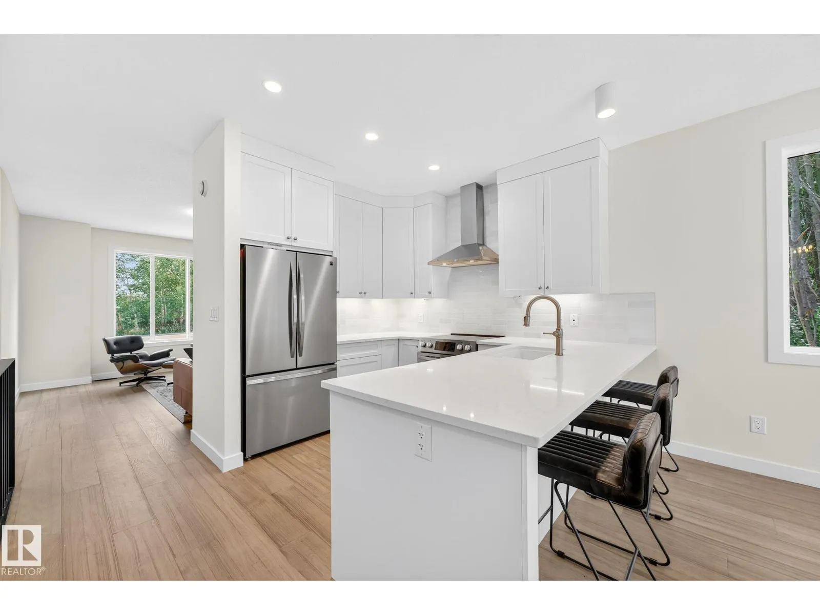 112 HERON POINT CL