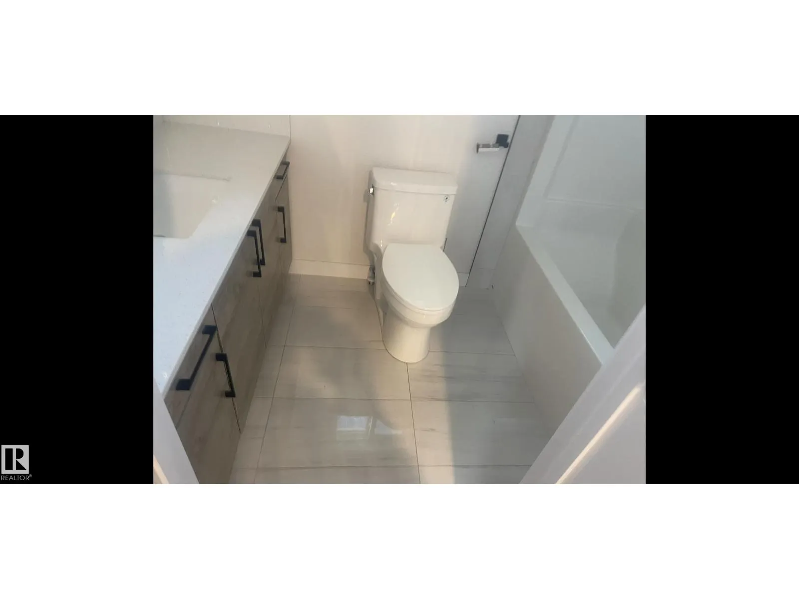 12936 69 ST NW