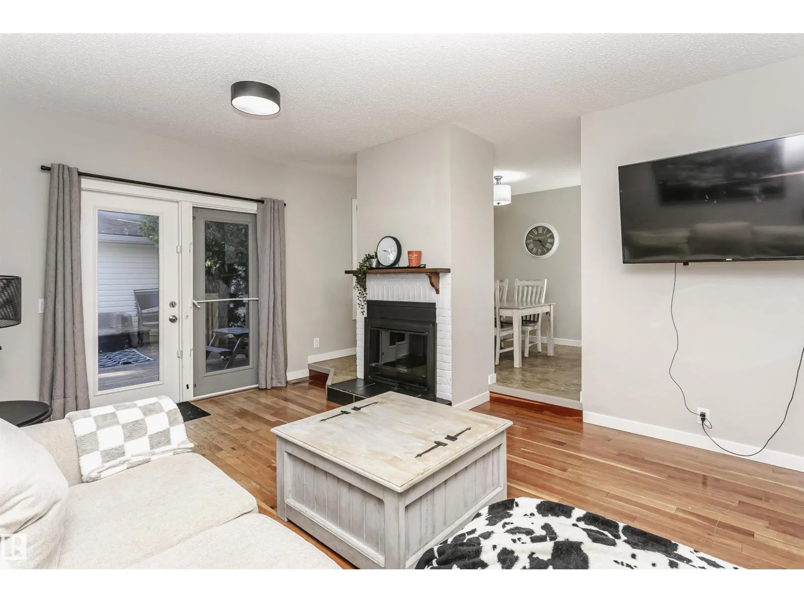 18331 68 AV NW