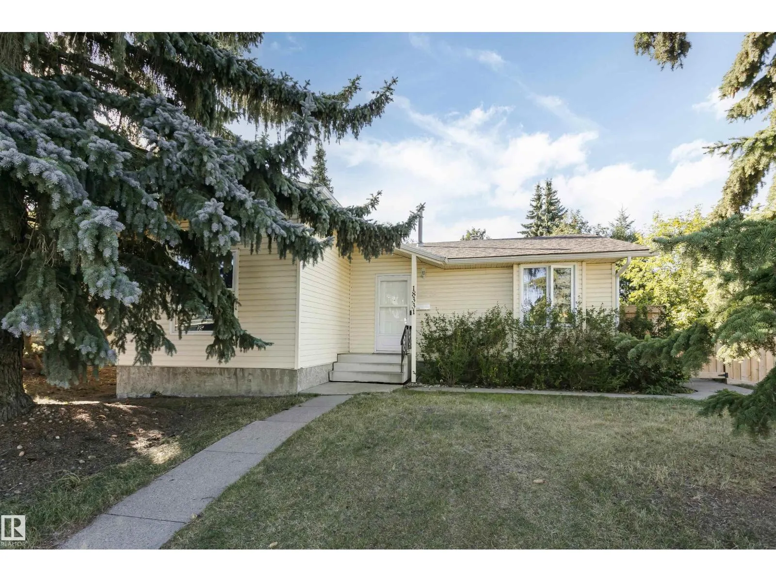 18331 68 AV NW