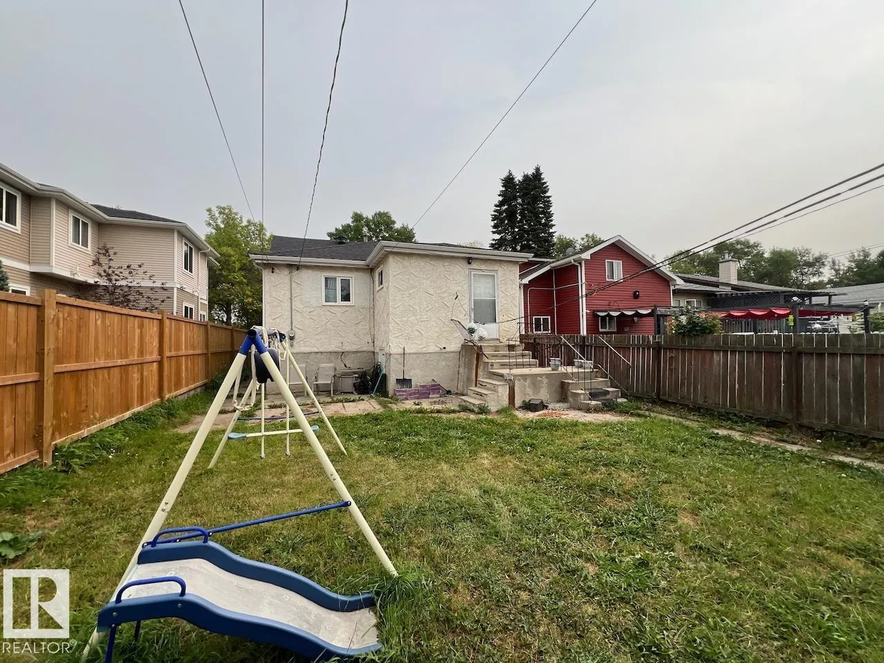 11942 86 ST NW