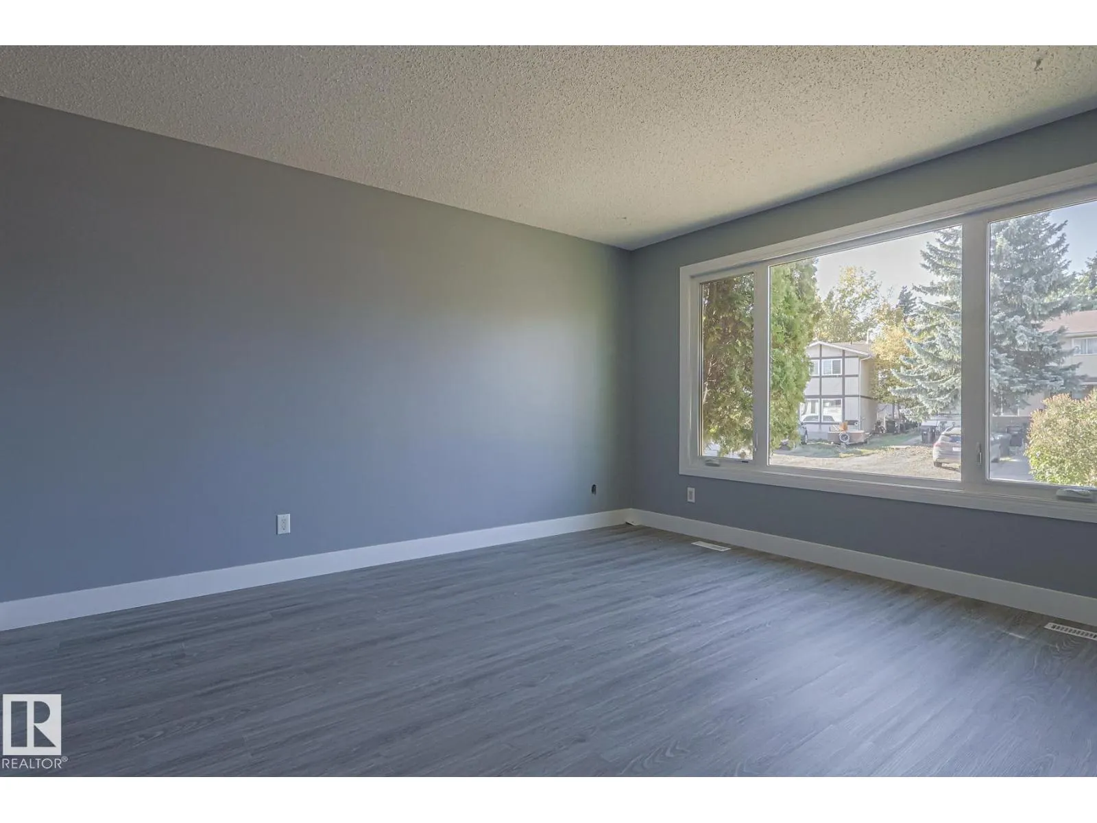 112 WELLINGTON CR